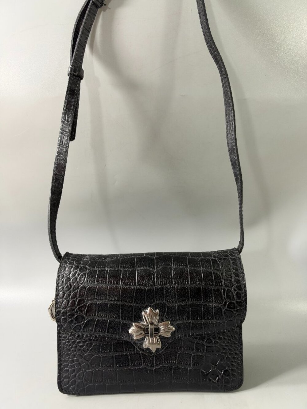 NWOT Authentic Patricia Nash Cross Embossed Black Leather Shoulder Bag